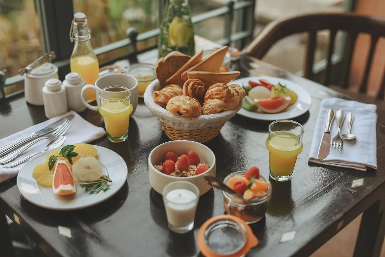 Les Deux Tours Otel Marakeş Fas